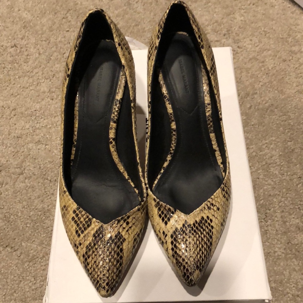 Isabel Murant heels